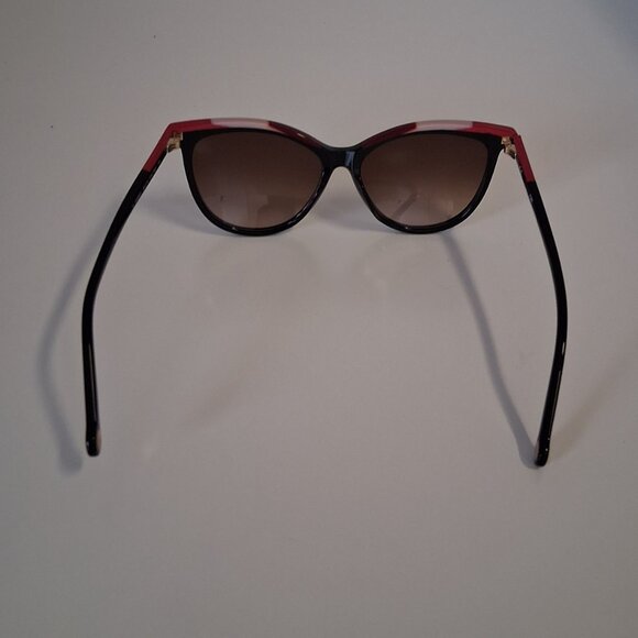 Carolina Herrera Sunglasses Brand New – SHE827 700Y (56/15/135) - Picture 3 of 5